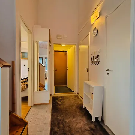 Center 3b4 - Ski-in Ski-out - Services Nearby - Fireplace - Wifi - Own Parking Place *